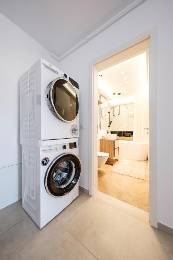Brand New Luxury Apartment In The Heart Of Μπρασόβ Εξωτερικό φωτογραφία