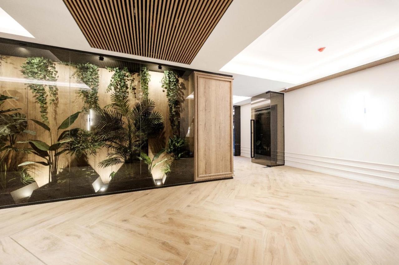 Brand New Luxury Apartment In The Heart Of Μπρασόβ Εξωτερικό φωτογραφία