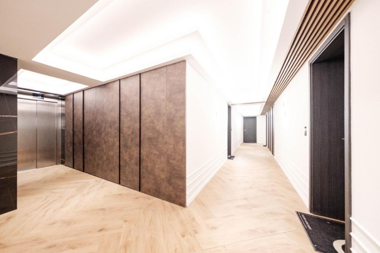 Brand New Luxury Apartment In The Heart Of Μπρασόβ Εξωτερικό φωτογραφία