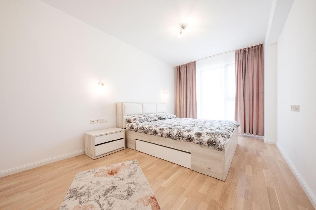 Brand New Luxury Apartment In The Heart Of Μπρασόβ Εξωτερικό φωτογραφία